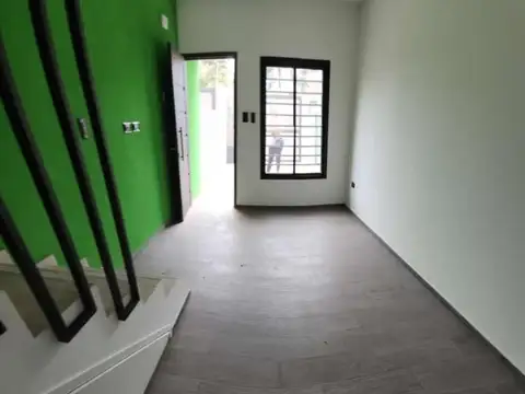 Depto Tipo Casa en Venta de 3 ambientes