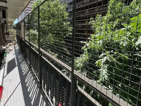 Venta de Departamento de 3 ambientes con balcón y dependencias en Recoleta