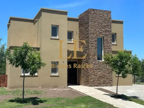 ALQUILER CASA EN EL NAUDIR