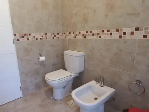 VENTA CASA CORRAL DE BARRANCAS 3 DORM