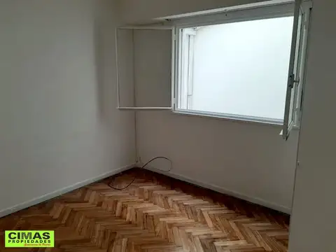 Departamento en Alquiler en Villa del Parque, $ 550.000
