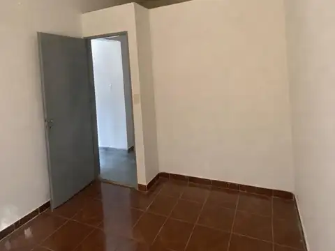 Depto Tipo Casa 2 ambientes con 1 baño
