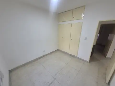 Departamento en alquiler de 3 dormitorios, sin cochera