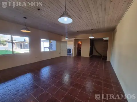 Casa en Alquiler en Pilar, USD 900