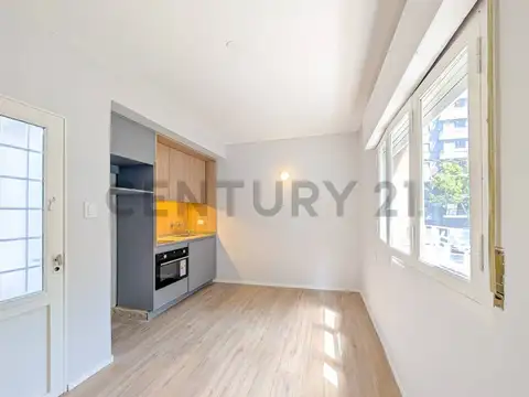 Marcos Paz 3400, Piso 1