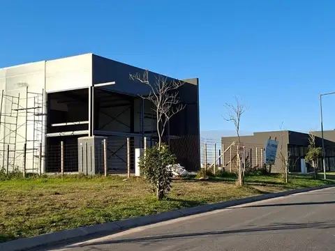 Terreno en Alquiler 40  mts Fondo