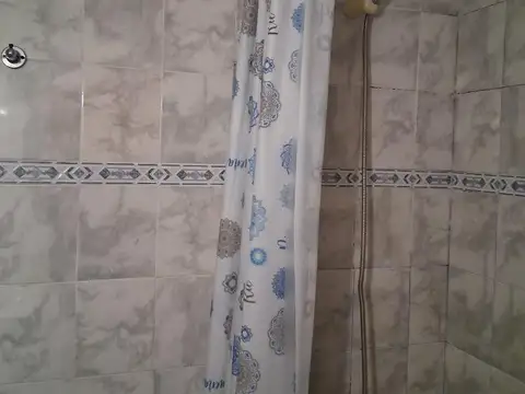 Depto Tipo Casa 2 ambientes con 1 baño