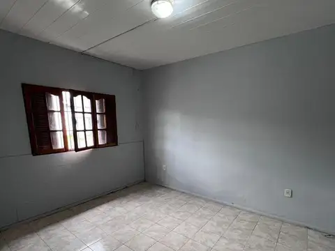 CASA EN ALQUILER , ZONA UNIVERSIDAD DE LUJAN