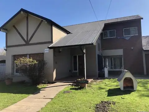 Casa 5 ambientes Venta Ituzaingó sur