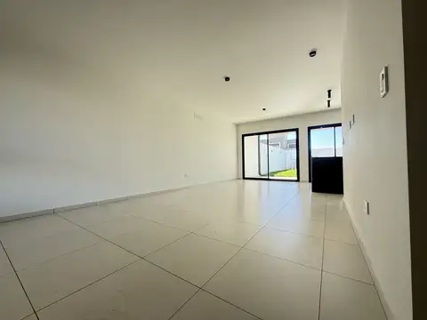 Casa en Venta en Terrazas De Manantiales, USD 240.000