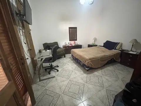 Depto Tipo Casa en Venta 70 años