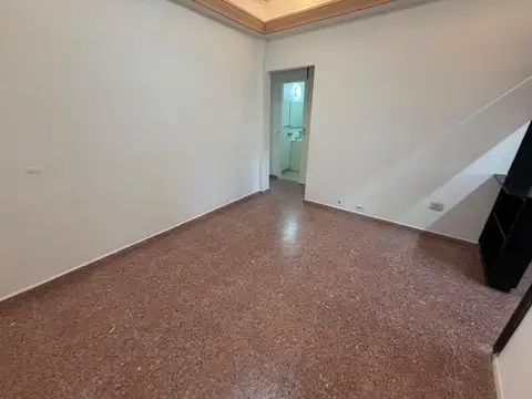 Depto Tipo Casa en Alquiler de 2 dormitorios