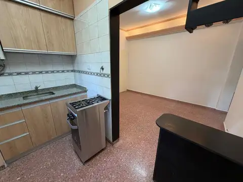 Depto Tipo Casa en Alquiler de 3 ambientes