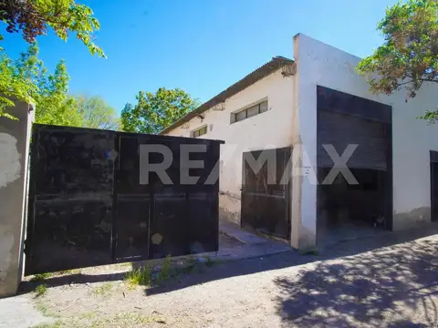 VENTA GALPON CON 2 DEPARTAMENTOS - NEUQUÉN