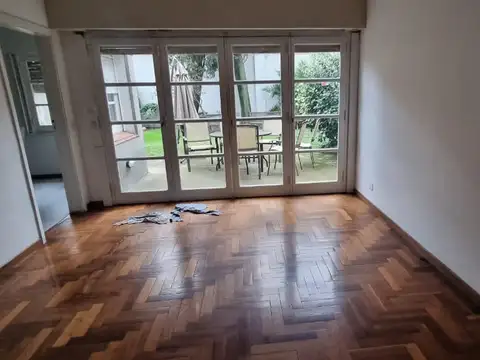 Casa en Venta con 20 cocheras