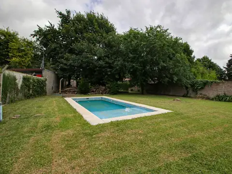 Casa en Venta con 10 cocheras