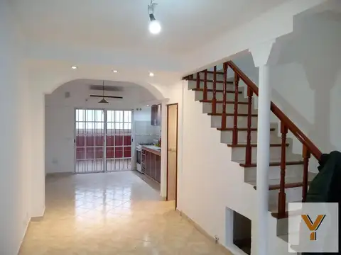 Casa 3 ambientes con 2 baños