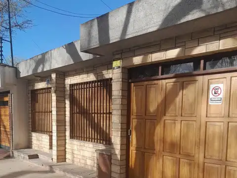 Casa en venta Apta Crédito en 4ta. Oeste, Mendoza