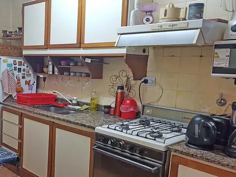 Concordia 900, Piso 1