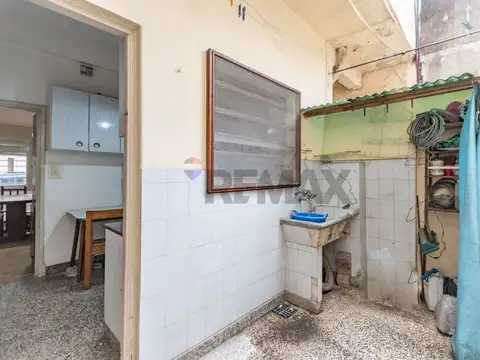 Depto Tipo Casa en Venta 40 años