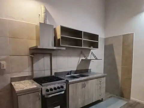 Calle 5  y 136 , Piso 1