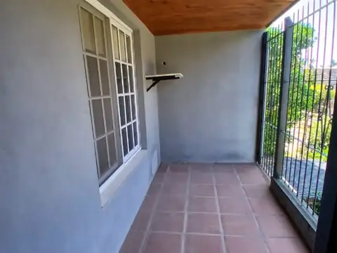 Depto Tipo Casa en Alquiler de 3 ambientes