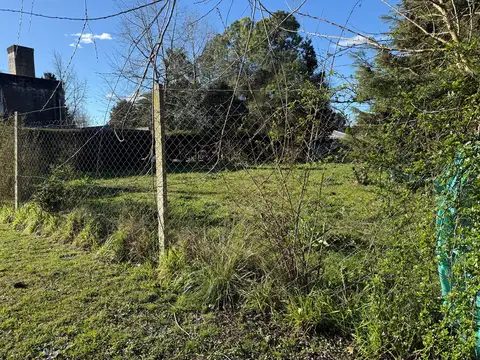 Venta. Lote totalmente perimetrado. Parque Sakura. Exaltacion de la Cruz -