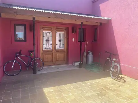 Casa en Alquiler Temporal con 2 cocheras