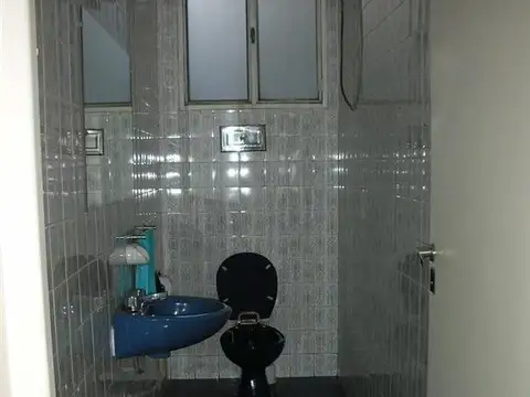 Oficina en Venta 65 años