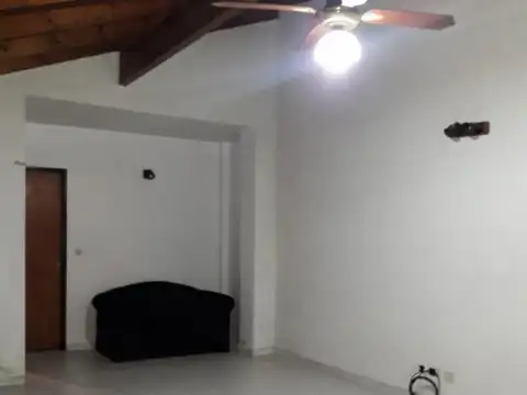 Depto Tipo Casa en Venta de 2 ambientes