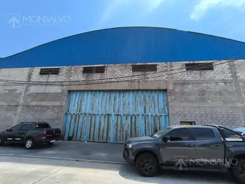 Galpón en Jose León Suarez