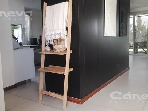 Casa 7 ambientes con 4 baños