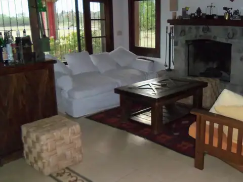Venta chacra de 4 dormitorios en Colonia Suiza, Baradero