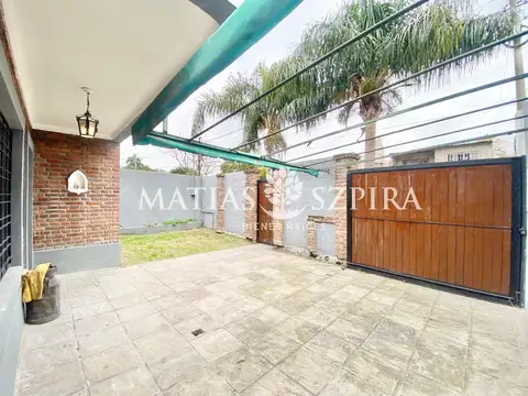 Casa en Venta con 1 cochera