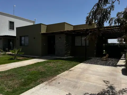 Casa 3 dorm con pileta en LAR de Vieytes 2