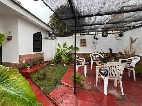 Depto Tipo Casa en Venta con 1 cocheras