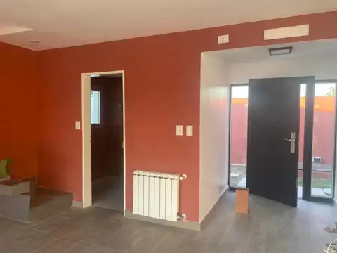 Casa en Alquiler en City Bell, USD 1.400