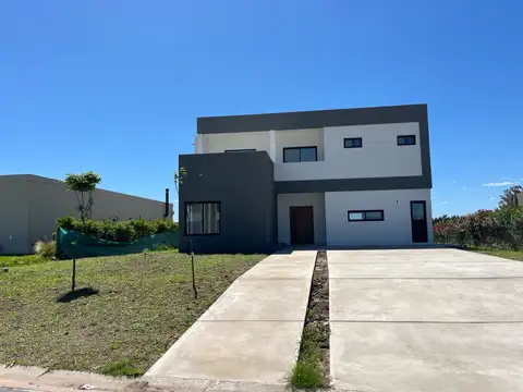 Casa en Venta en Monet Barrio Privado, USD 295.000