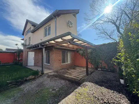 Depto Tipo Casa en Venta de 4 ambientes