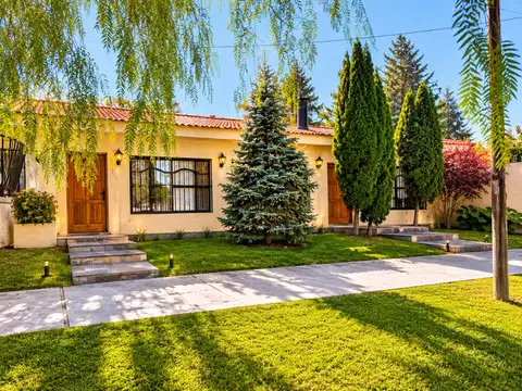 Casa 6 ambientes con 3 baños