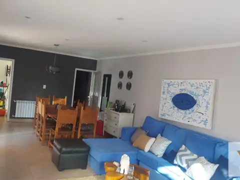 Casa en venta - 2 Dormitorios 4 Baños - 530Mts2 - Necochea