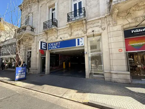 Cochera en venta 
