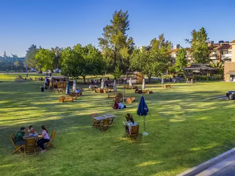 Alquiler FOODTRUCK en Pueblo Caamaño, Pilar. 100