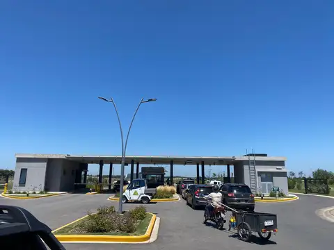 Lote FINANCIADO en Venta en el Barrio  Carpinchos - Nordelta
