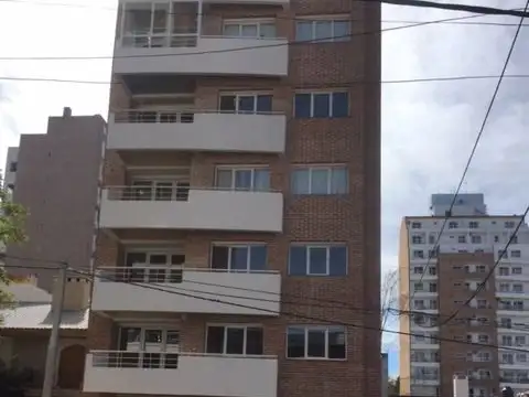 Alquilo Oficina 400 M2 - Microcentro