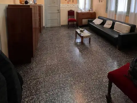 Rivadavia N°155, Castelli