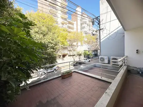 Cerrito al 1500 - Casa 3 dormitorios