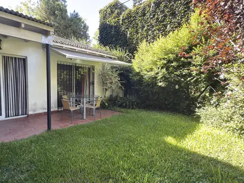 PH en venta, 2 dormitorios en S.Isi.-Centro, con jardín y parrilla