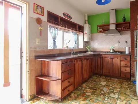 Depto Tipo Casa 4 ambientes con 2 baños