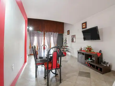 Depto Tipo Casa en Venta de 4 ambientes